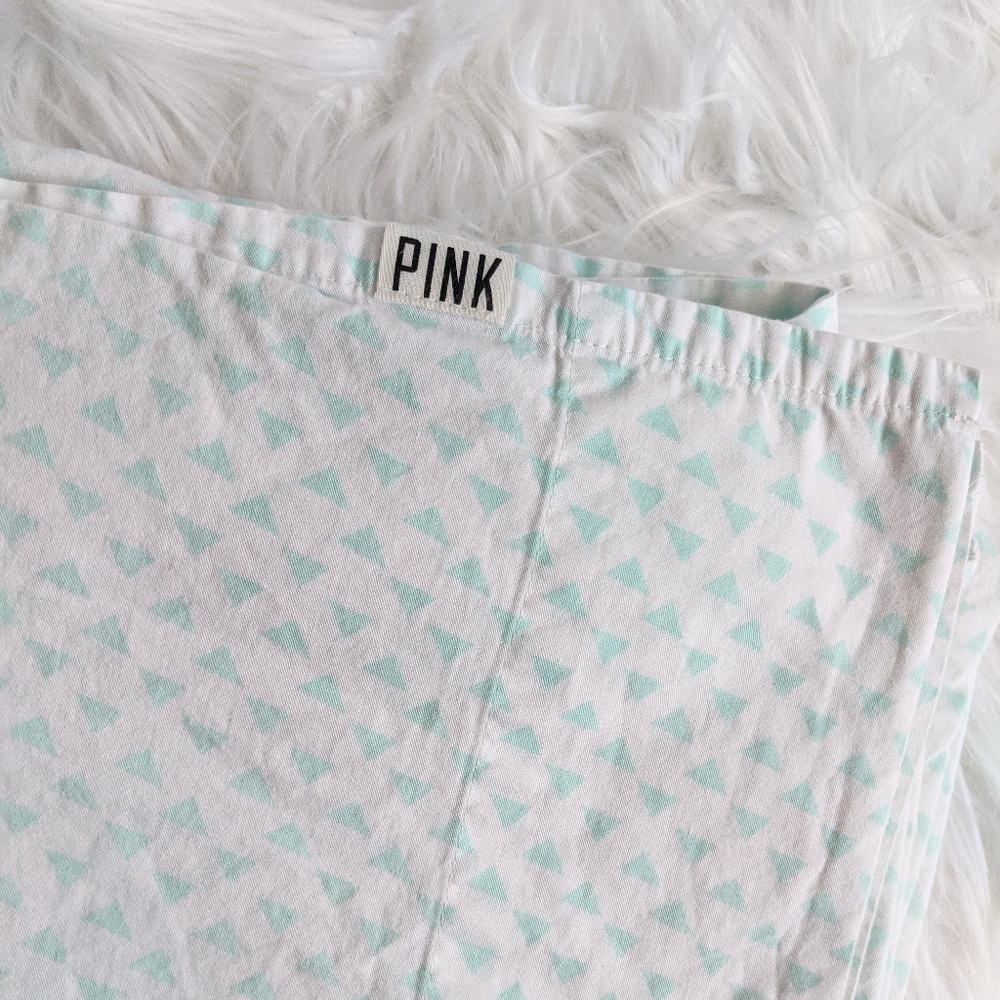 VS Pink Geometric Flat Sheet Twin